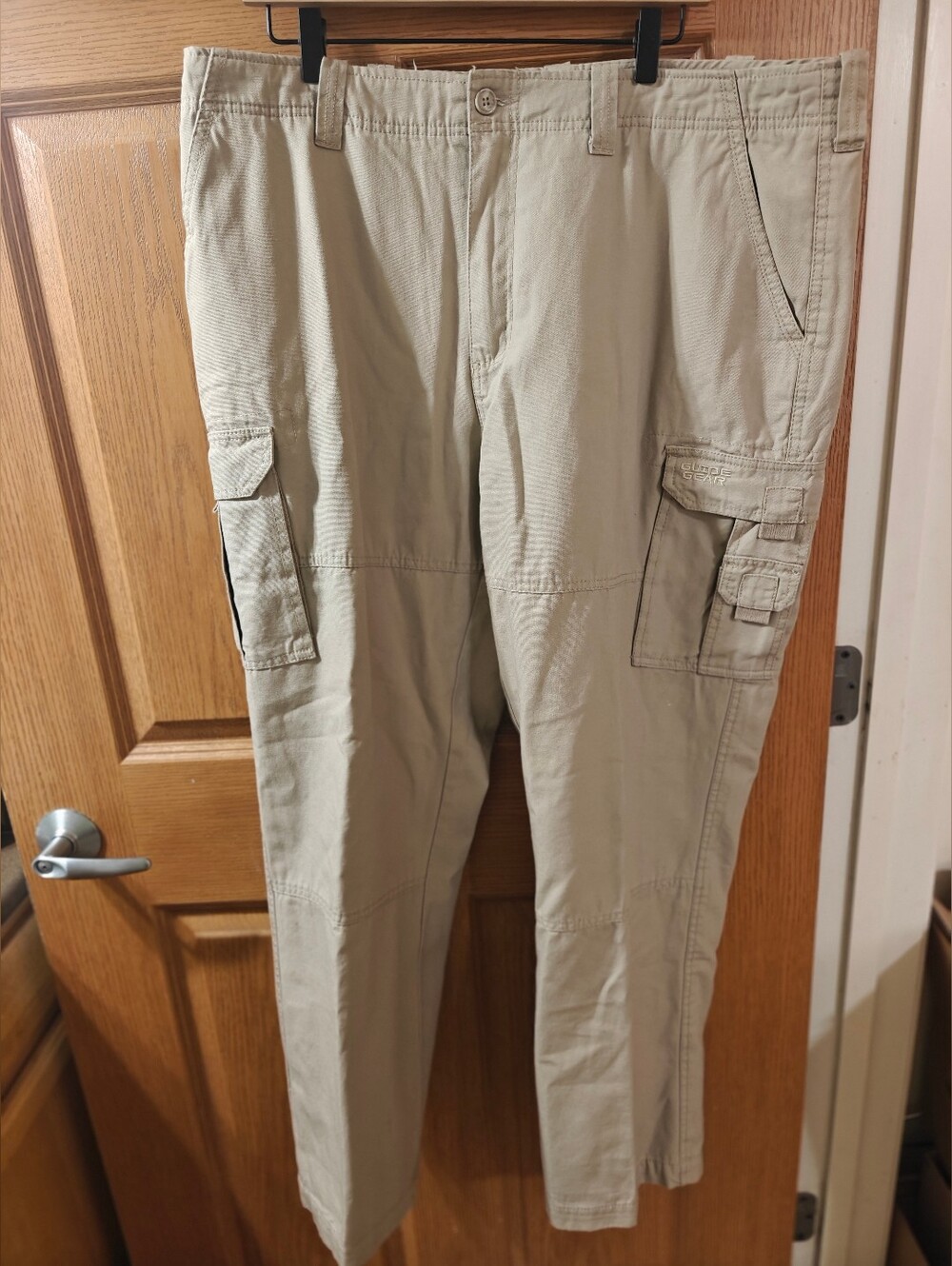 Insulated Guide Gear Men's Beige Canvas Cargo Pants Straight Leg Pockets Size 40